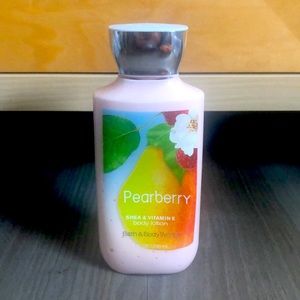 Bath & body works pearberry lotion